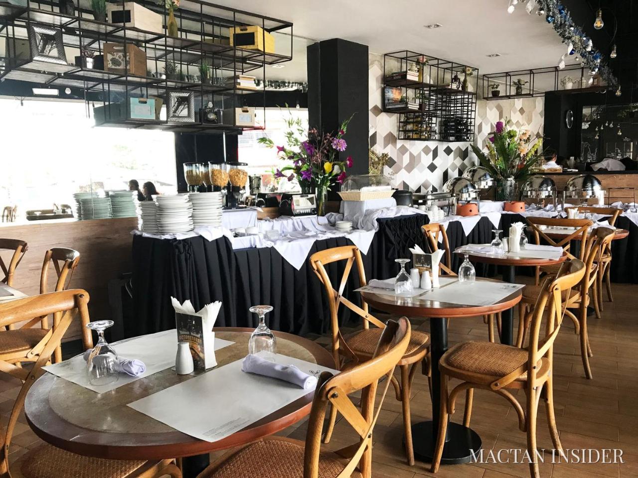Goldberry Suites & Hotel Mactan Lapu-Lapu City Dış mekan fotoğraf